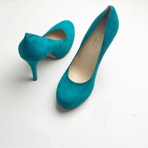 TALBOTS Teal Leather Upper Almond Toe High Heels, Size 6.5B